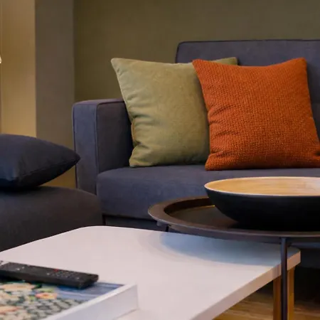 Apartment Gimispace Nine - Curated 2br