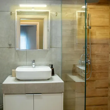 Апартаменты Gimispace Nine, 75 Sqm 2br Near Metro Салоники